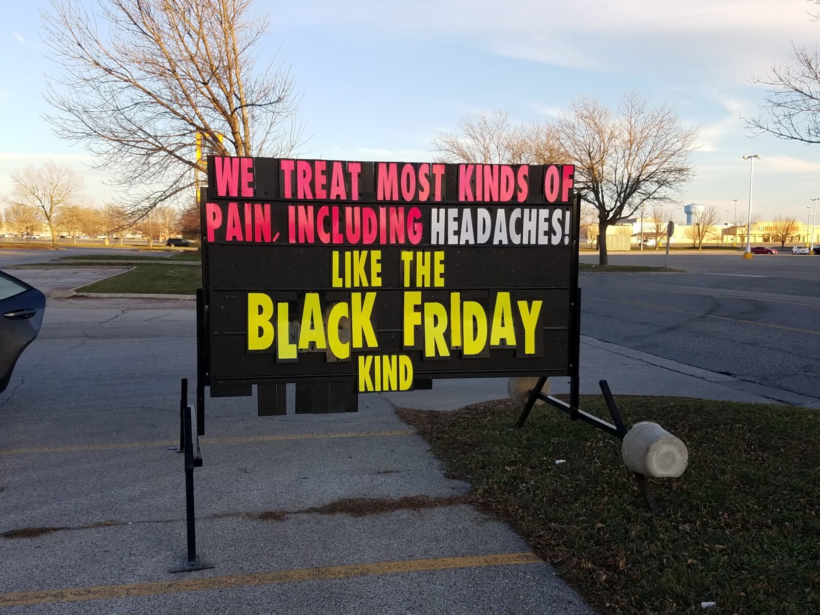 Pain management service sign